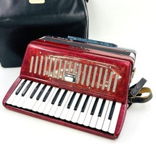 Yamaha S-32B Red 32-Key Piano Accordion Soloist Model, 2-Voice, Japan