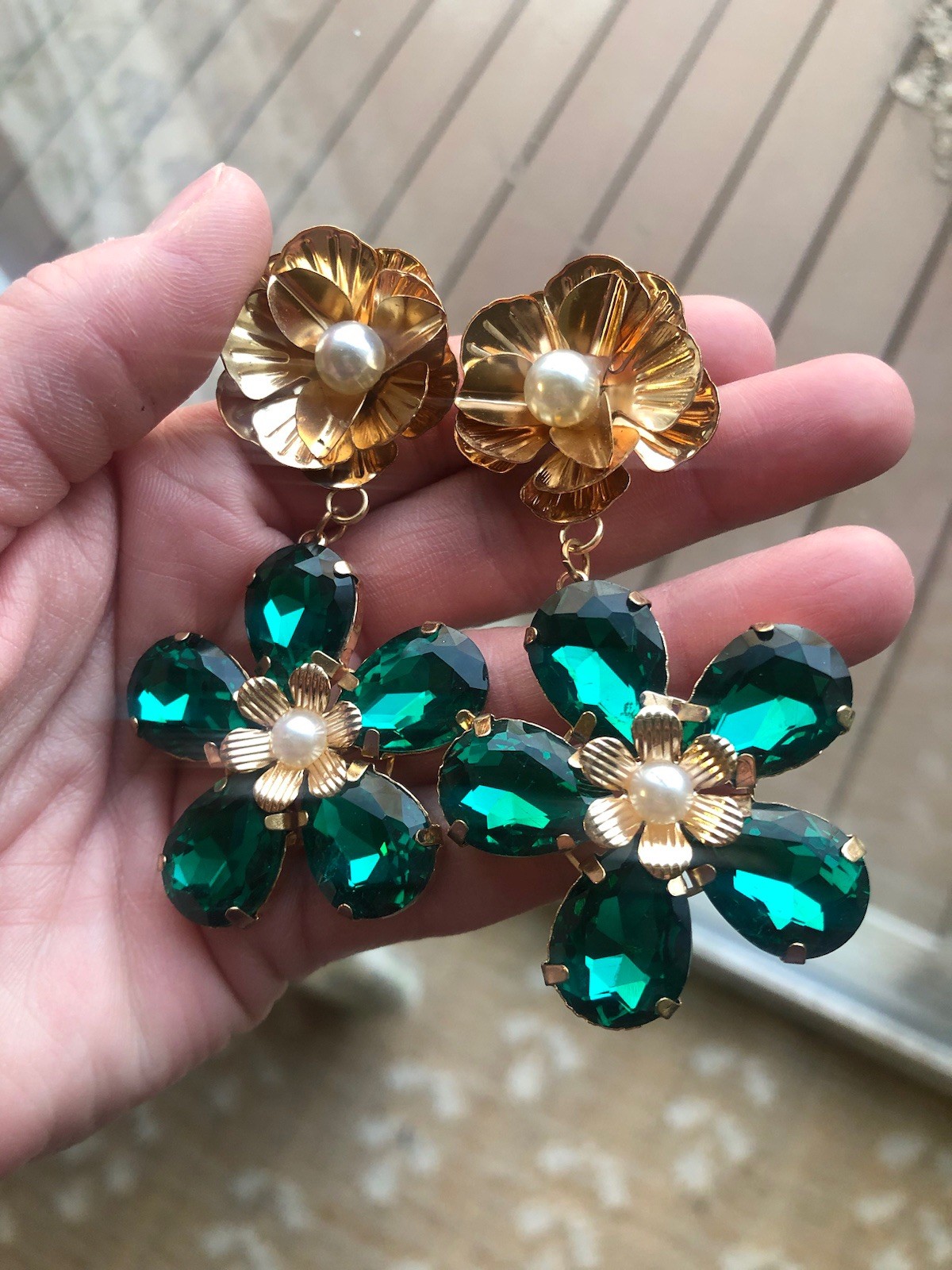 Statement Pierced Dangle Drop Earrings Flowers Bo… - image 1