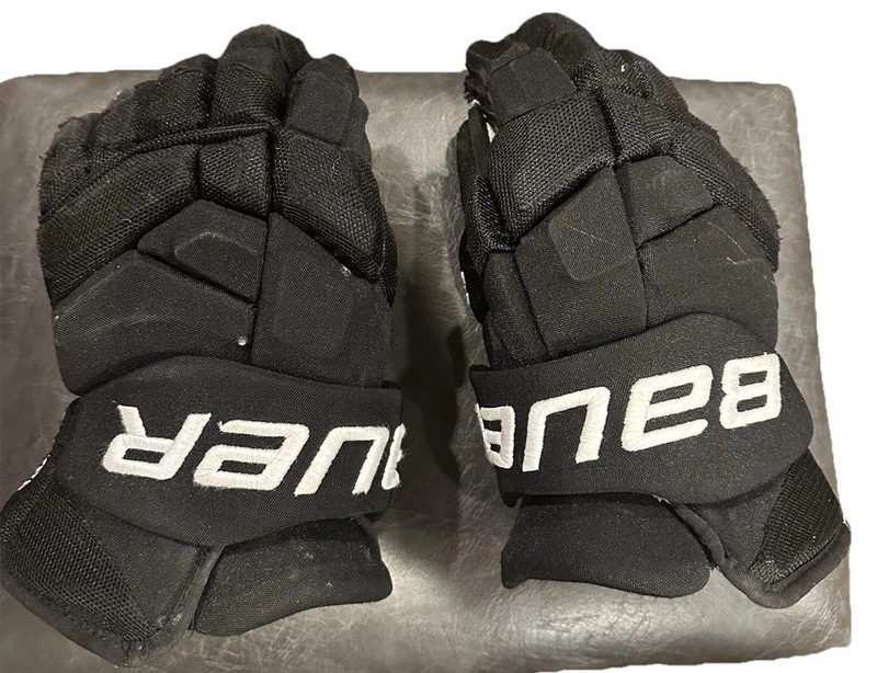 Pro Stock Bauer 2s Pro Hockey Gloves 14” Connor Clifton NHL Boston Bruins