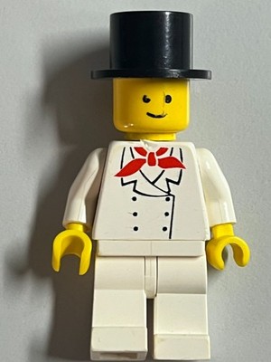 Lego Minifigur Chef - White Legs, Standard Grin, Black Top Hat chef003