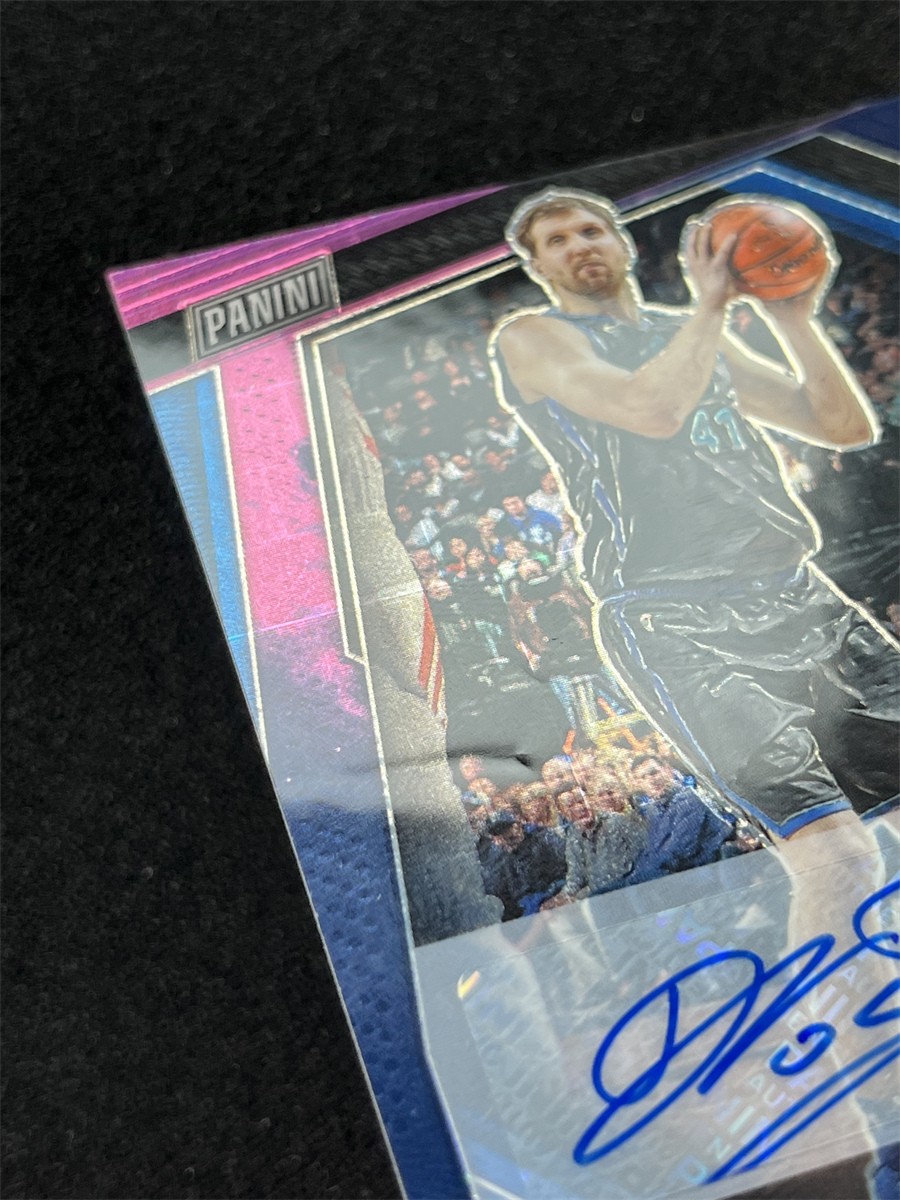 2023 Panini The National VIP Gold Dirk Nowitzki #33 Nebula Pandora Prizm Auto /7 view 3