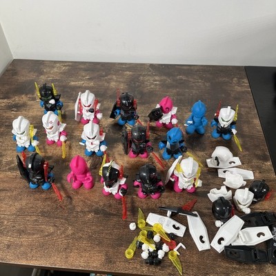 KidRobot DamGun Bots Mini Gundam 3
