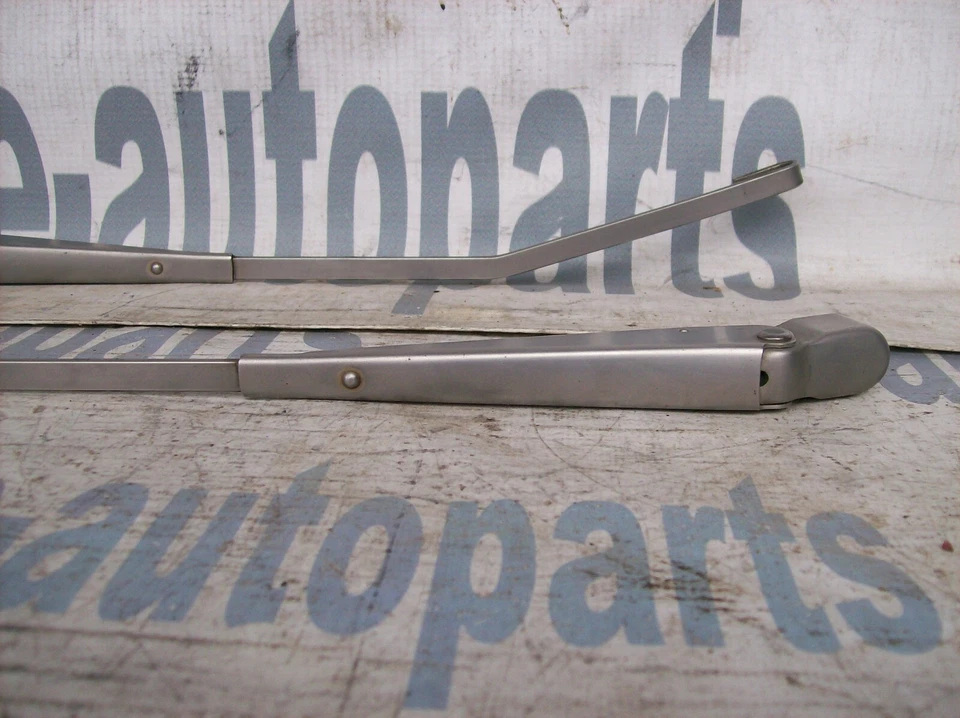 74-76 MERCEDES-BENZ 300D 240D OEM CONJUNTO DE BRAÇOS DE LIMPADOR DE PARA-BRISA DIREITO E ESQUERDO - Imagem 4 de 4