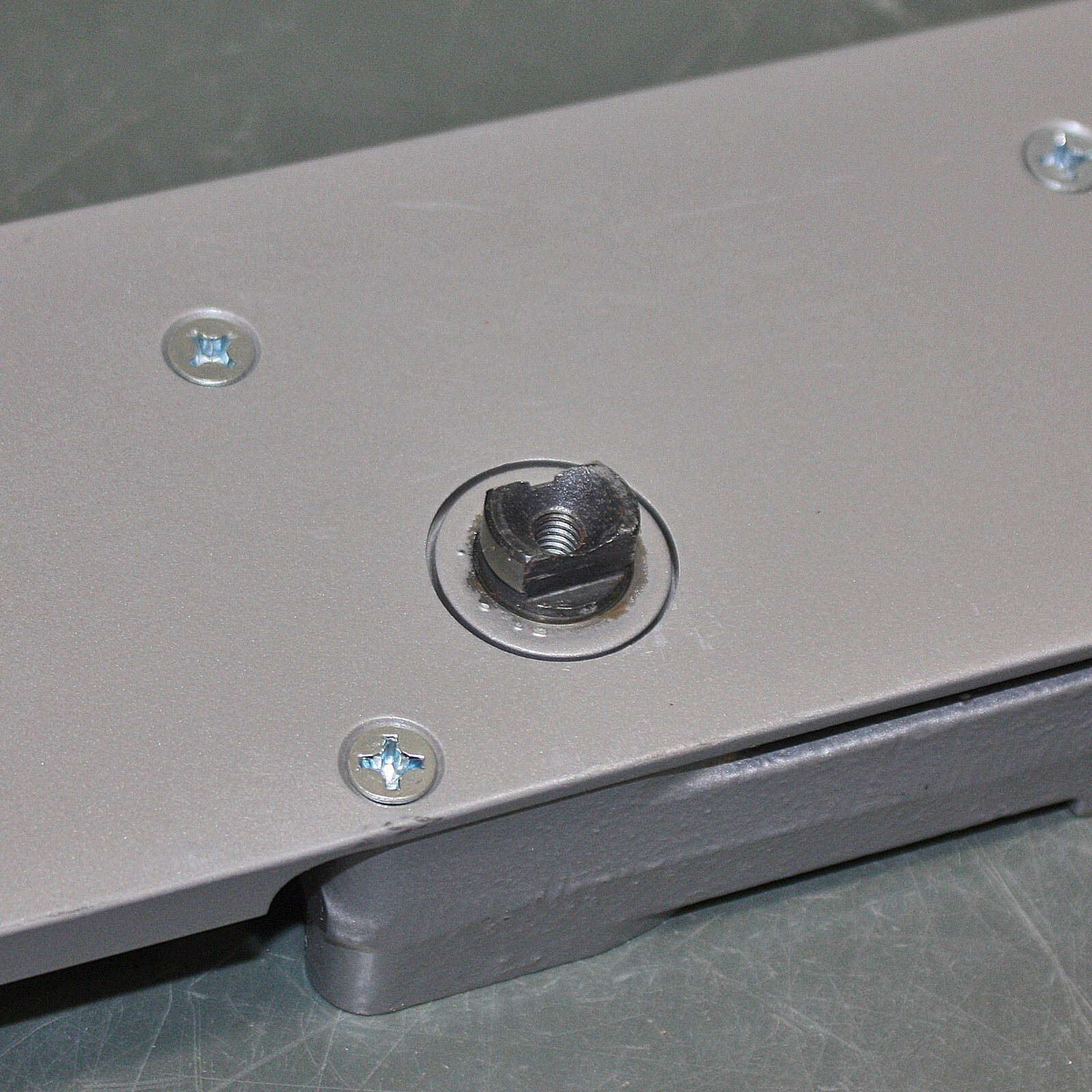 LCN Manual Hydraulic Concealed Door Closer 2033-STD LH AL, Left-Handed, Non-Hold