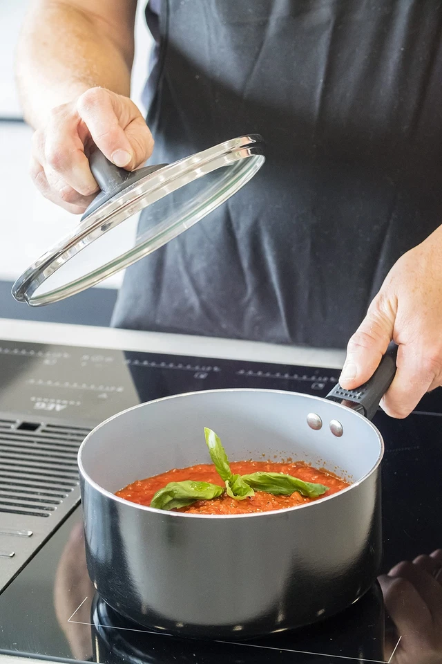 MasterClass Induktionssichere Antihaft-Keramik-Eco-Kasserolle mit PTFE- PFOA-... - Bild 4 von 4