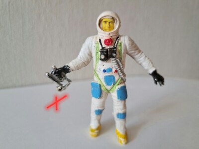 Astronaut mit Metallsucher Figur 70er vintage 