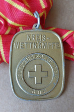 Medaille &bdquo;Kreis-Wettk&auml;mpfe&ldquo; Deutsches Rotes Kreuz DDR am Band
