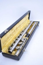 Corton Flute With Case