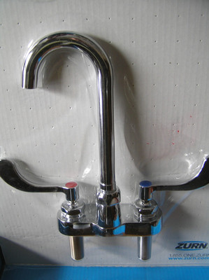 NEW Zurn Gooseneck Faucet AquaSpec Centerset 4'' Z812A4-XL * I SHIP PROMPTLY!