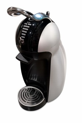 NESCAFÉ Dolce Gusto Coffee Machine, Genio 2, Espresso, Cappuccino/Latte Pod
