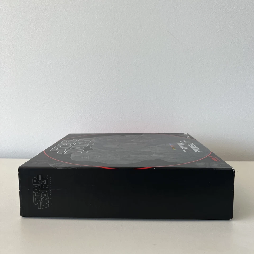 Hasbro Trivial Pursuit: Star Wars The Black Series Edition - Juego de mesa completo Foto 4 de 4