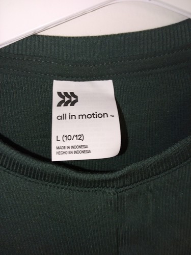 Teen Girls Crop Top 10/12 All In Motion Forest Green Short Sleeve - Picture 2 of 3