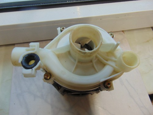 Nr . 2 Umwälzmotor Spülmotor Miele MPE30-62/2 - Bild 4 von 13