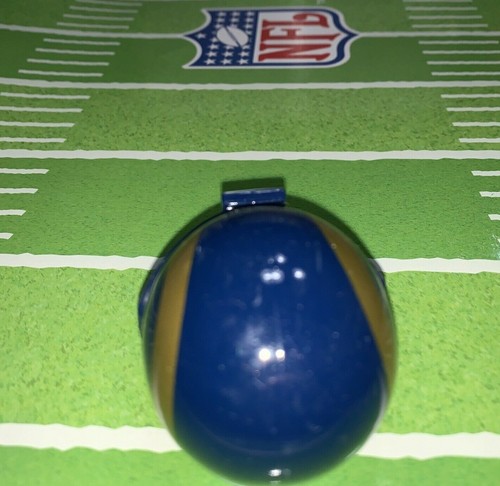 Casco de fútbol americano de repuesto St Louis Rams Mini NFL Mighty Racers adorno para pasteles - Imagen 6 de 6