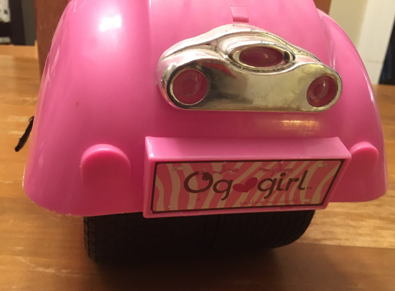og girl scooter