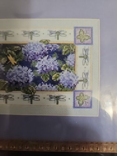 VTG HTF DIMENSIONS Hydrangeas & Dragonflies Gold Coll. Petites Cross Stitch Kit - Picture 4 of 10