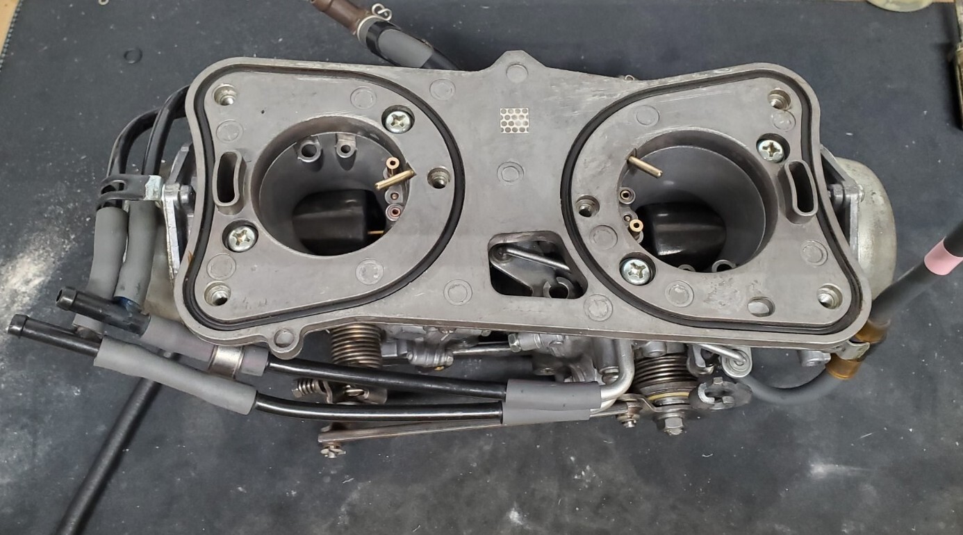 88-2000 Honda Goldwing 1500 COMPLETE Carb Clean &amp; Rebuild Service ...