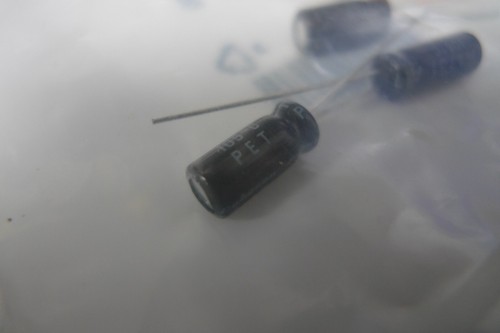 Electrolytic Capacitor 47μF 25V DC Through Hole Rubycon Radio Spares 191-8249 - Picture 2 of 12