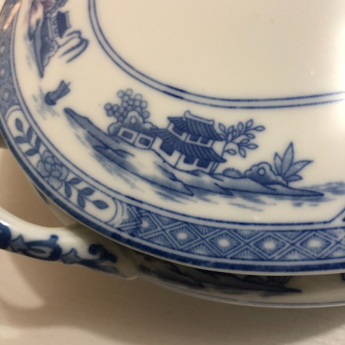RARO De Colección 1921 NORITAKE Ovalado Cubierto Plato para Servir Tazón Azul Blanco Estampado Asiático Usado en Excelente Condición - Imagen 5 de 14
