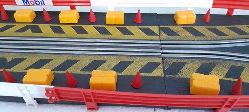 SCALEXTRIC C208 HAZARD LONG CHICANE TRACK SET BOXED With New Converter Track. - Picture 6 of 12