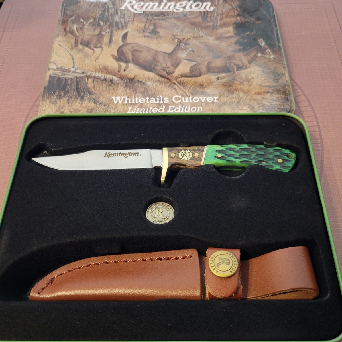 REMINGTON Knife With Leather Sheath Green Jigged BONE Handle