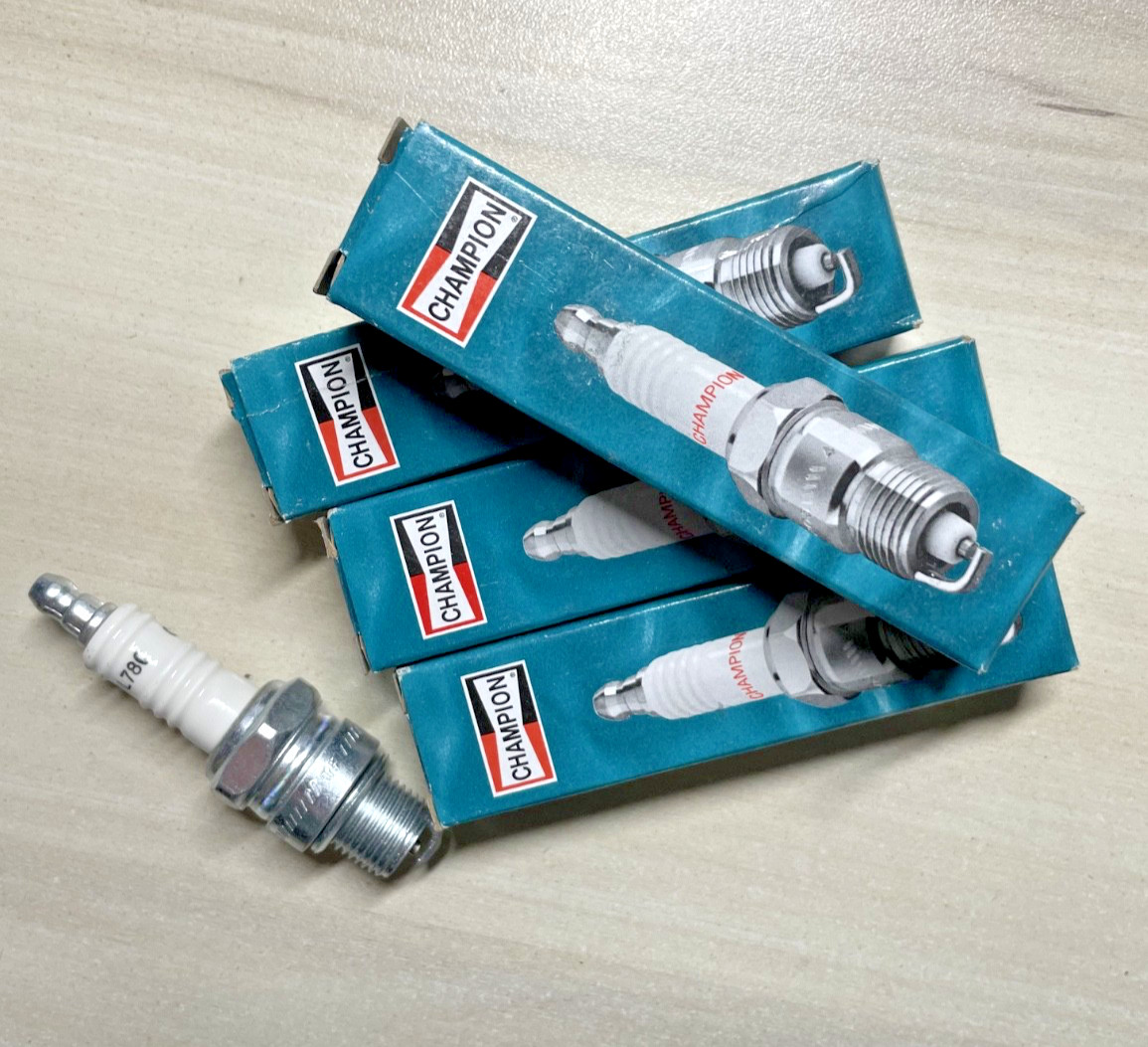 LOT OF 4 , Champion Marine Spark Plug QL78C / 883 / 883M