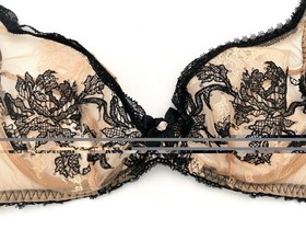 Agent Provocateur Luciela Bra 32C Peach Nude w Black Peony Floral Lace Lingerie