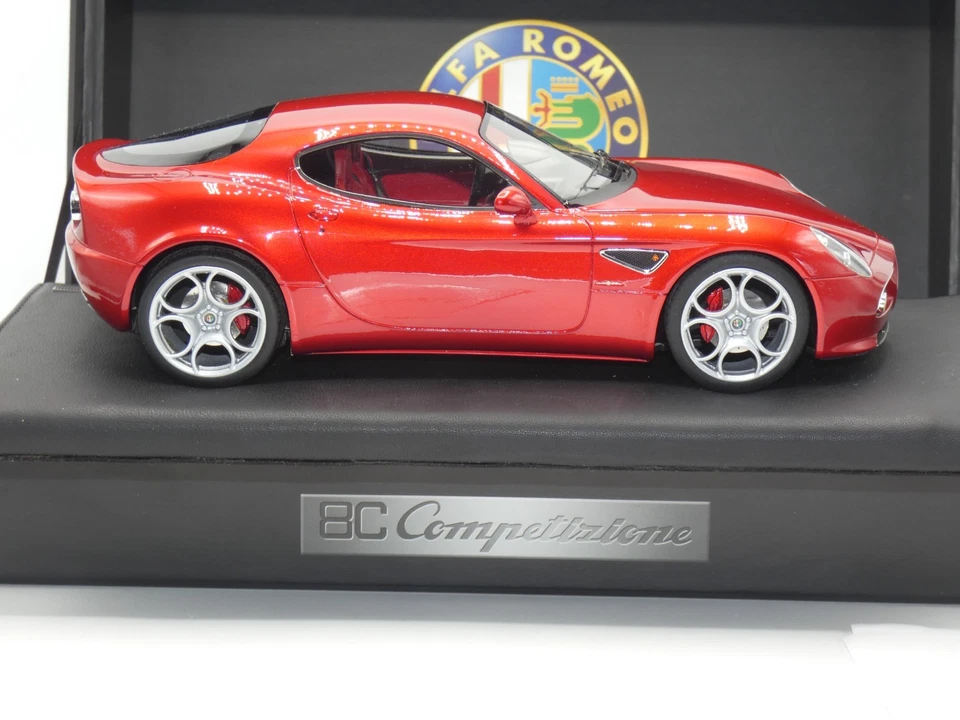 MR Collection Alfa Romeo 8 C competizione - serie limitata 107/200 scala 1/18 - Immagine 4 di 4