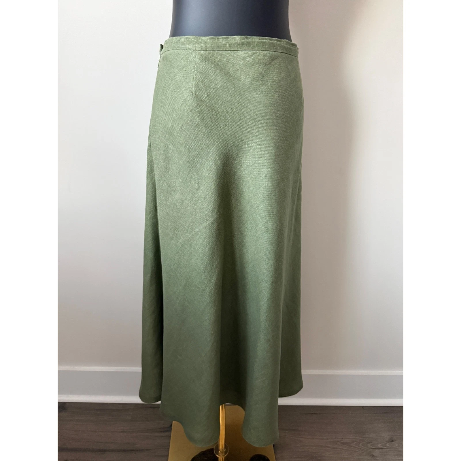 Chadwicks Sage Green 100% Linen Lined Maxi Skirt Size 14 A-Line Boho Classic
Opens in a new window o