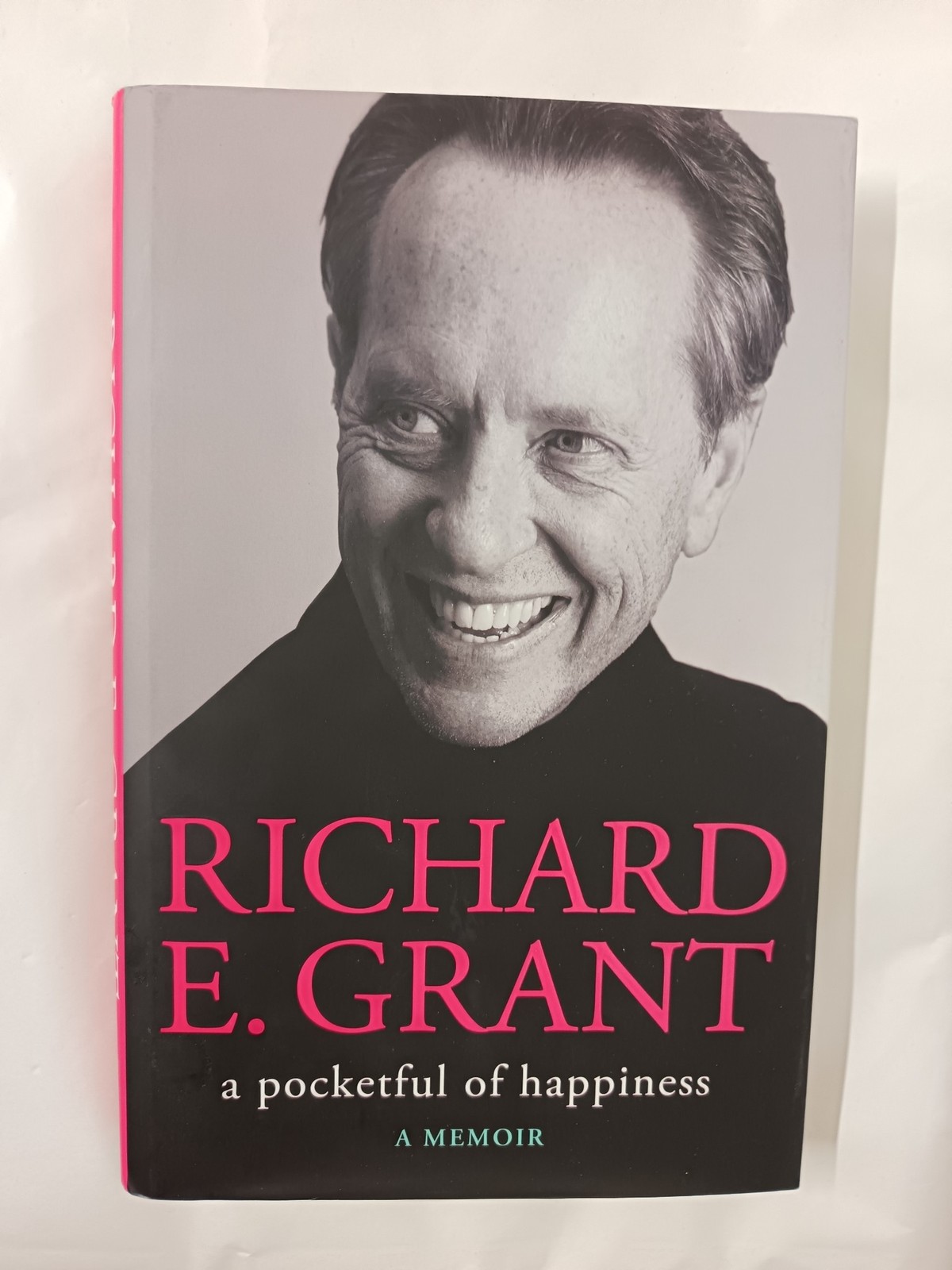 A Pocketful of Happiness [Hardcover] Grant, Richard E.