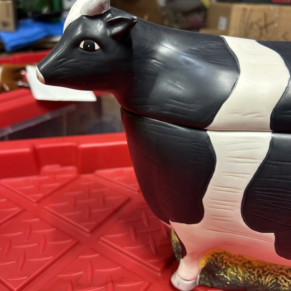 Vintaged Sakura Warren Kimble hand painted Cow cookie jar/Canister. Farm Décor - Image 3 of 4