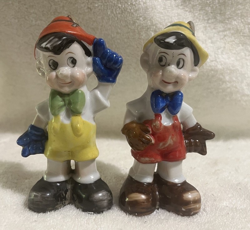 Vintage 1950s RARE DISNEY PINOCCHIO Ceramic Salt & Pepper Shakers Set