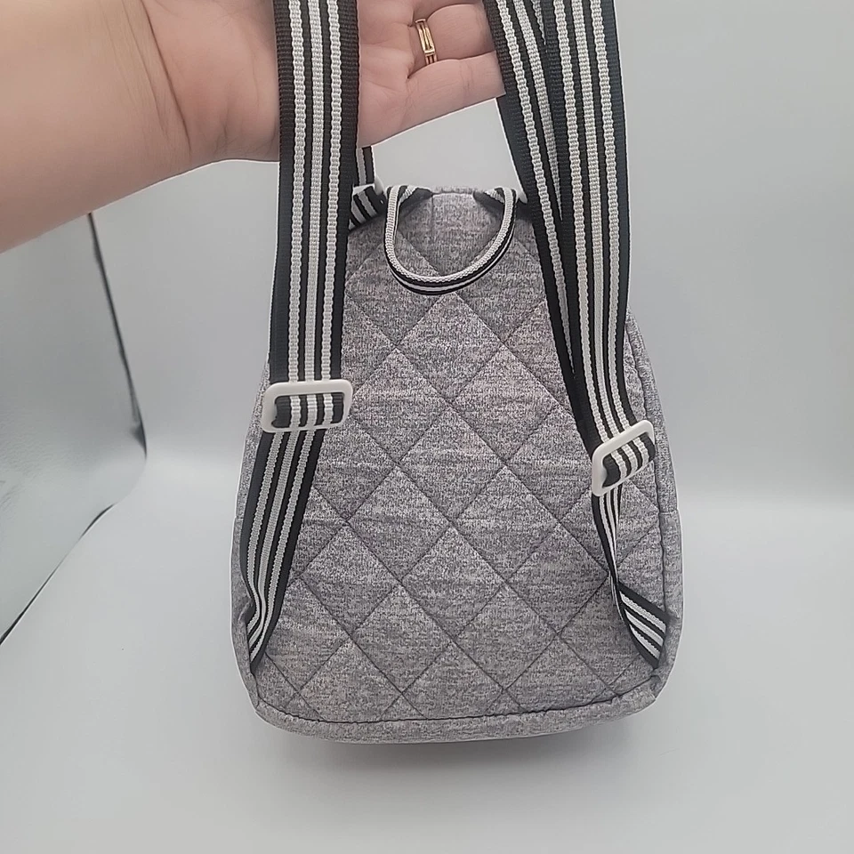 Adidas Mini Mochila Gris y Rosa Mujer/Niña Ajustable Dos Correas Bolso Foto 2 de 4
