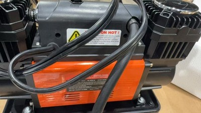 VEVOR Dual-Cylinder Heavy Duty Air Compressor, 10.6CFM Auto-Stop Portable...