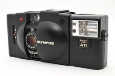 MINT Olympus XA2 Point Shoot 35mm Compact Film Camera A11 Flash JAPAN