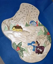 VTG Christmas Winter Wonderland Snowman & Lady Scene Ceramic Wall Hanging TB26