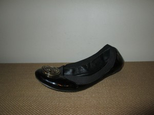 ballet flats with elastic trim