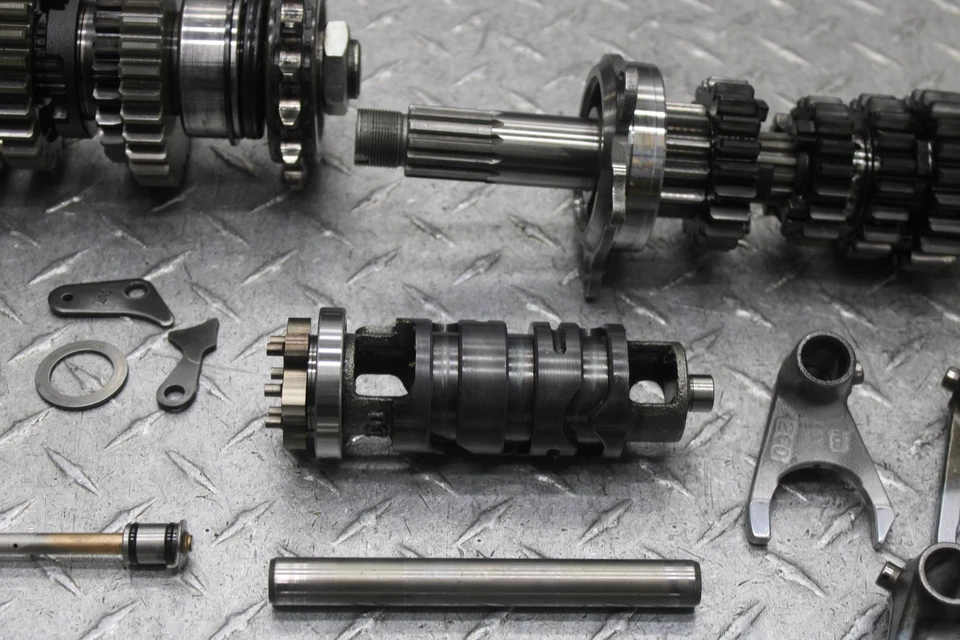 Yamaha YZF R6 2007 transmisión 2C0-17411-00-00 2C0-17421-00-00 Foto 3 de 4