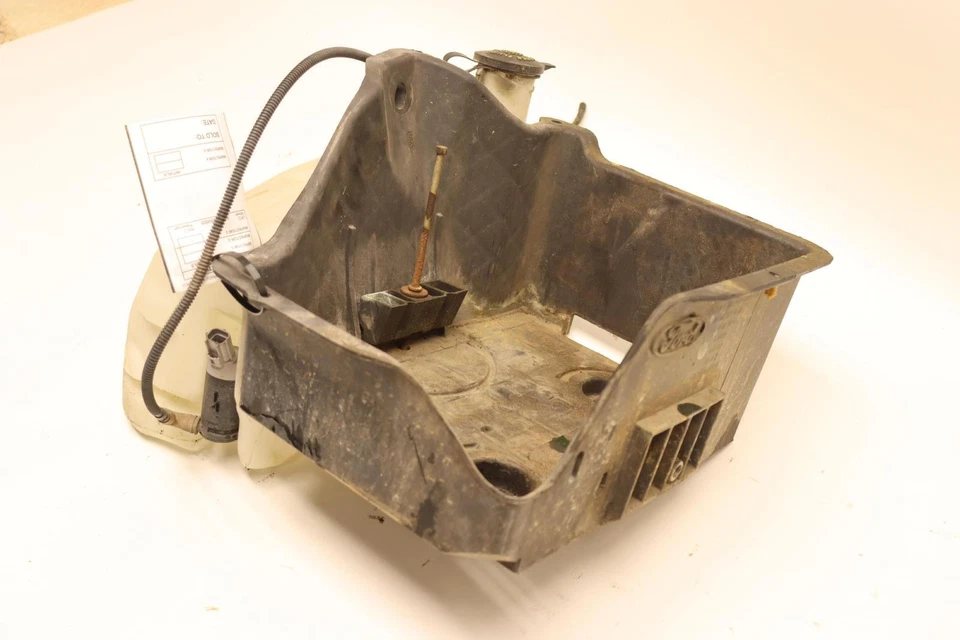 2009-2014 福特 F150 WINDSHIELD WASHER 储备和电池托盘支持原始设备制造商 — 第 3/4 张图片