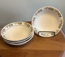 Gibson Christmas Charm Holly Berries Set Of 4 Soup Cereal Bowls Vintage Retired