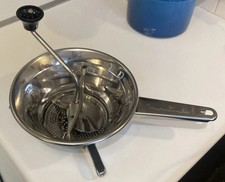 Moulinex Food Mill Small IN Stainless Steel To easily prepare every type