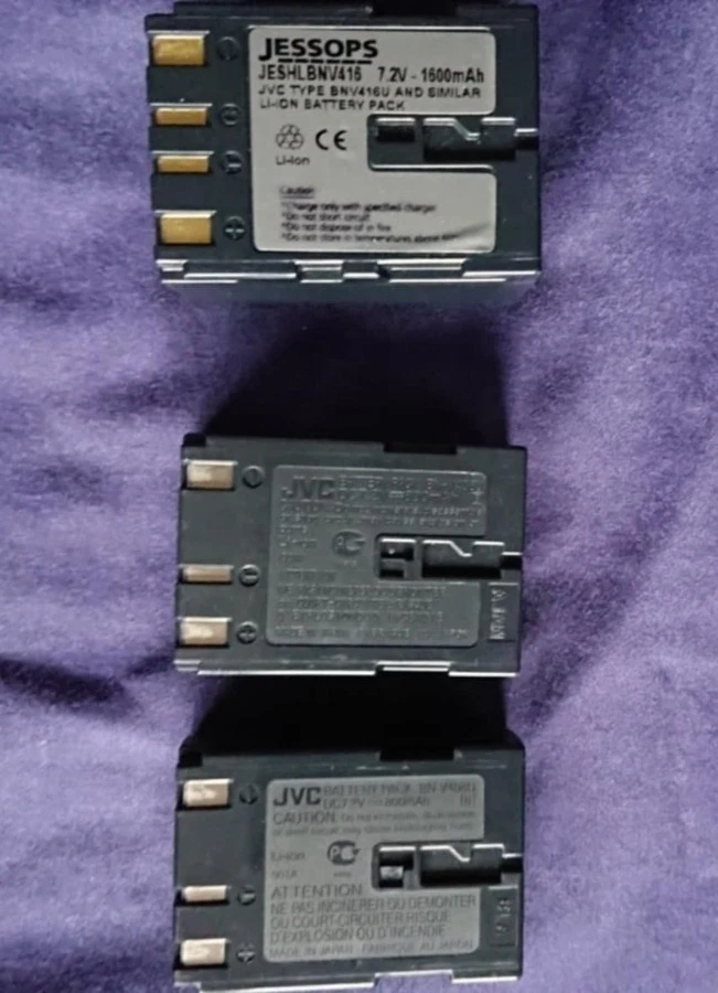 JVC GR-D23EK Mini Videocamera DV/Videocamera Digitale con Batterie e Caricabatterie - Immagine 4 di 4