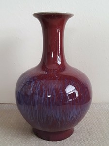 A Chinese Qing Dynasty Flambe Glaze Porcelain Vase, Marked (#001)
