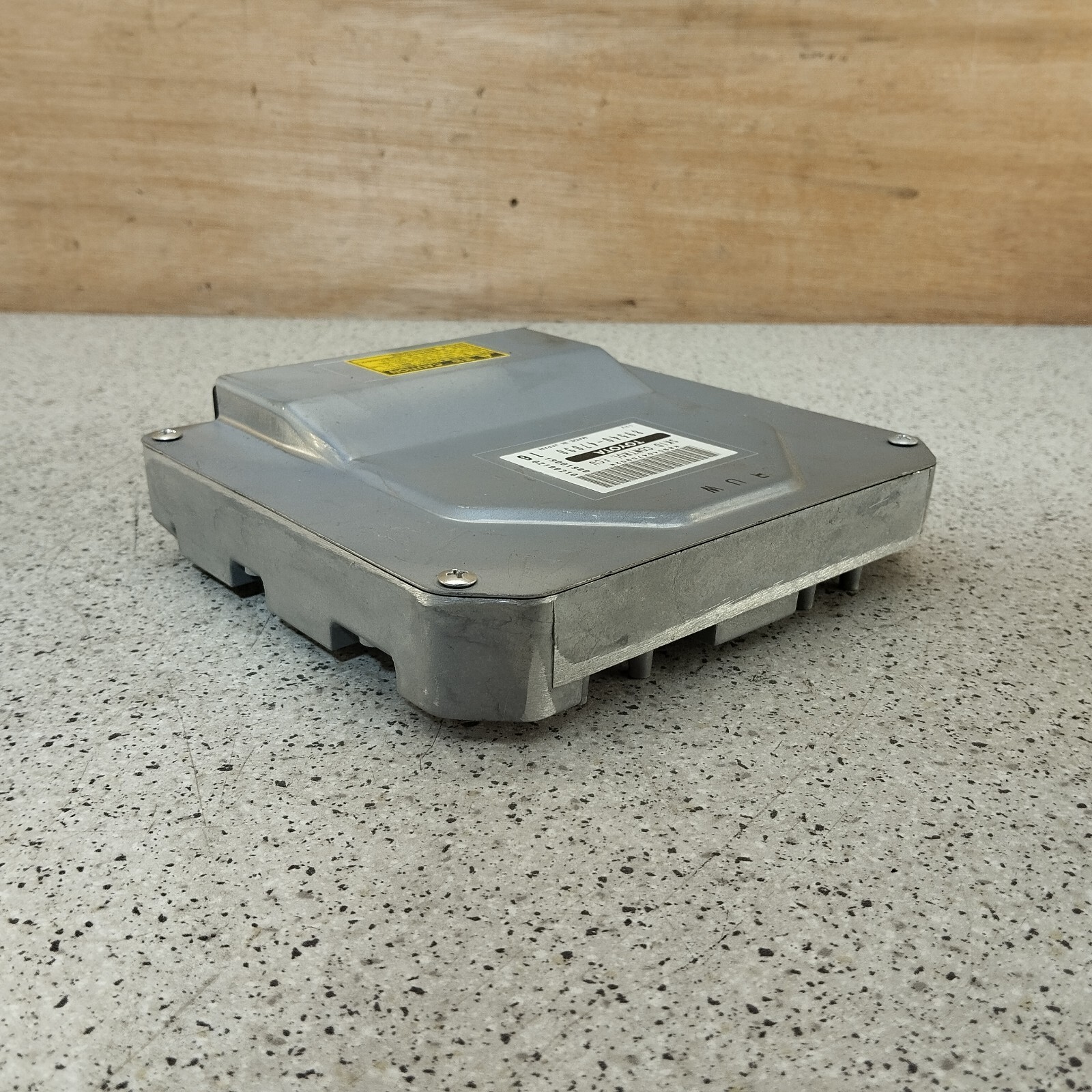 Toyota Prius Xw20 Skid Control Unit ECU 89540-47090 2005 for sale 
