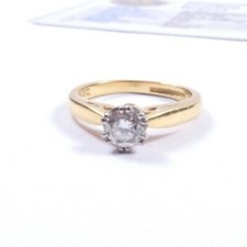 Diamantring 18 Karat Gold zertifiziert 0,33 Karat Verlobungsstil
