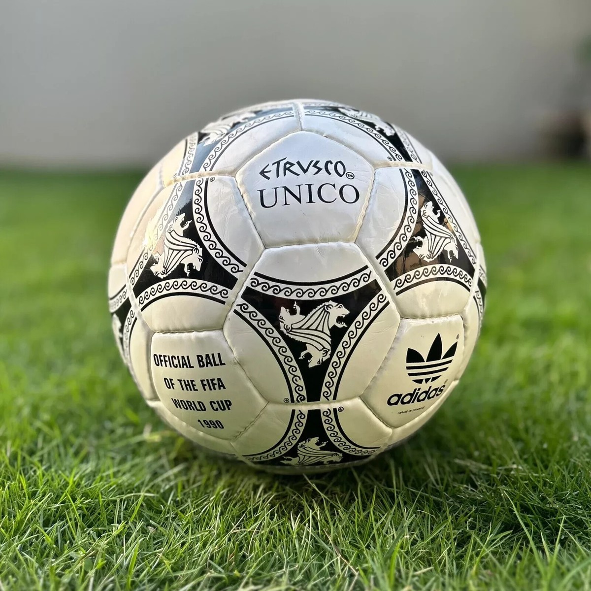 Adidas Etrusco Unico 1990 Official FIFA World Cup Soccer