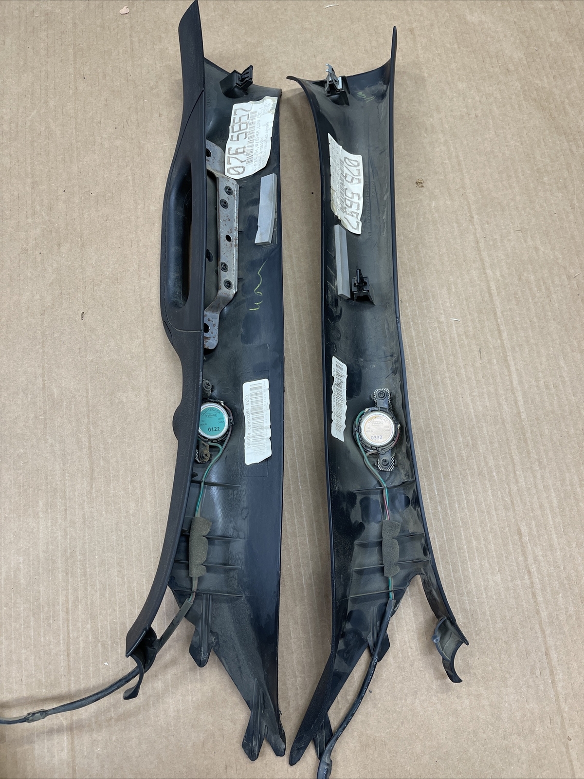 0914 F150 A Pillar Left Right Driver Passenger Grab Handle Tweeters