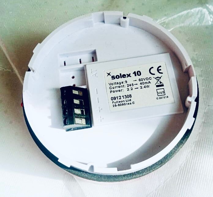 ComPro SO/R/DR/03C – Lampeggiatore LED Rosso 10-60 V/DC, IP65, Pronto Per Condizioni Estreme