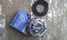 Suzuki GSXR1100 Sprocket carrier bearing and seal   (FAST POST) GSXR 1100 86-96