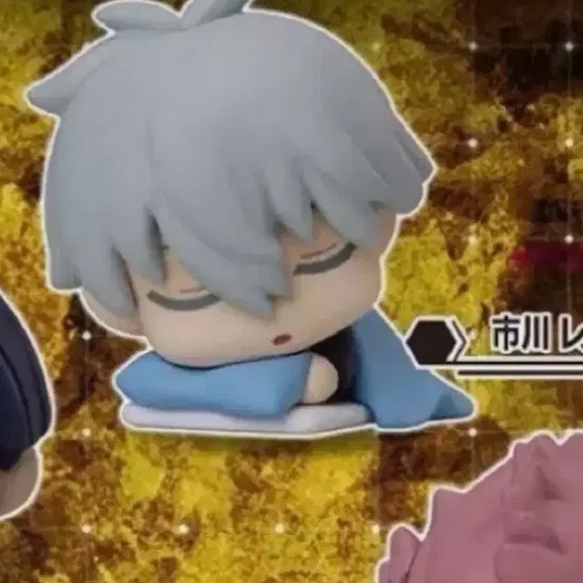 Kaiju 8 Gocha Len Figure (Lightly Used)